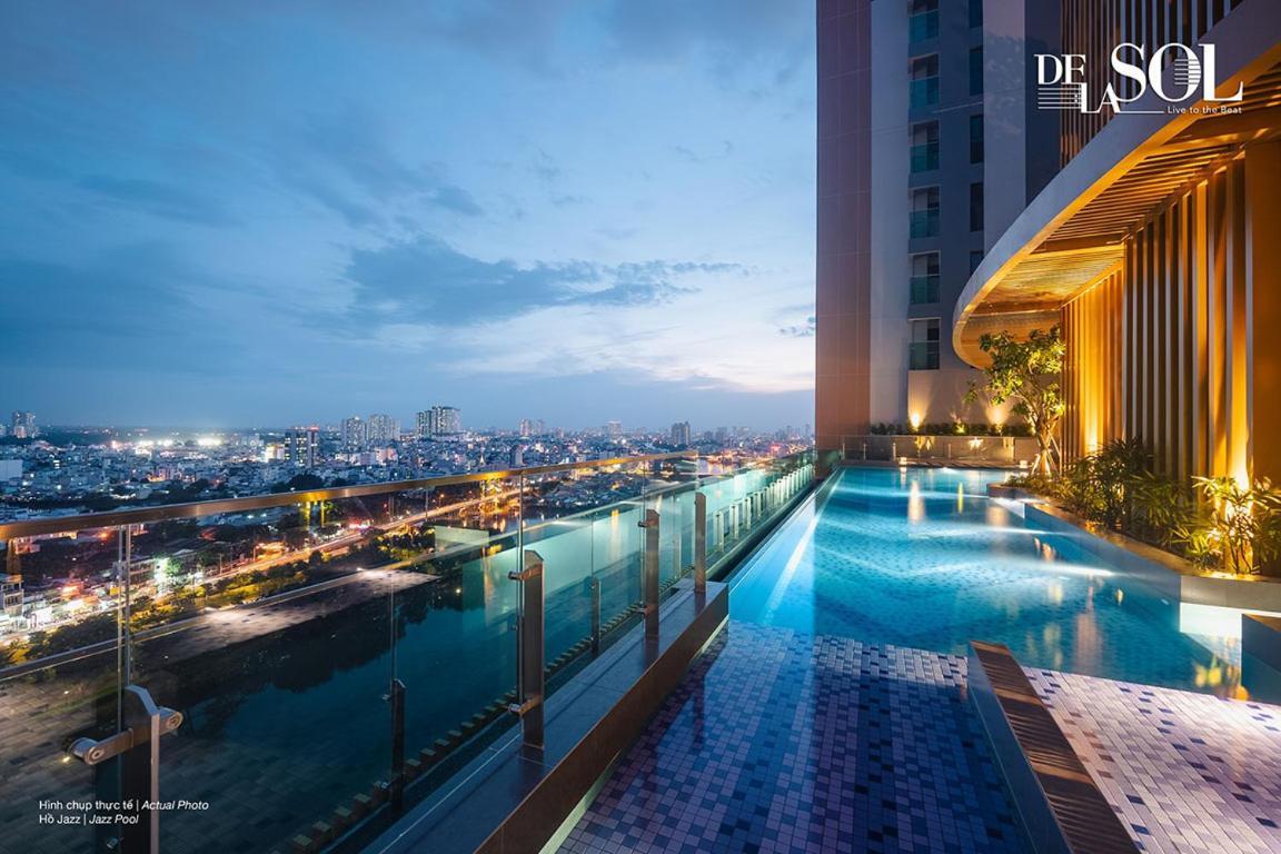 Tropical House - New Apartment At Delasol ホーチミン市 エクステリア 写真
